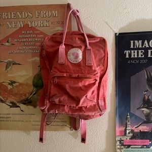 Pink Fjallraven Kanken